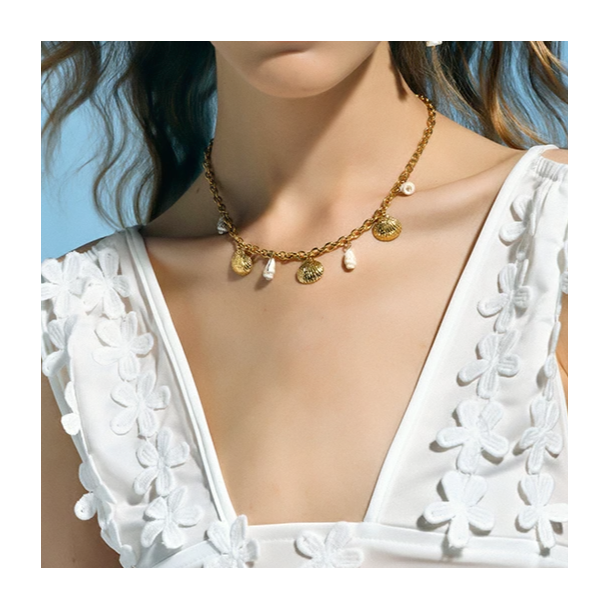 Oceana Seashell Gold Necklace